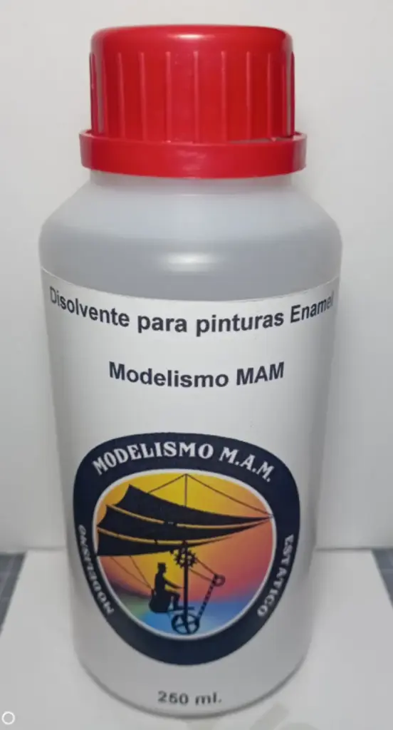 Excelente disolvente para pinturas a base de aceite. Secado rápido.